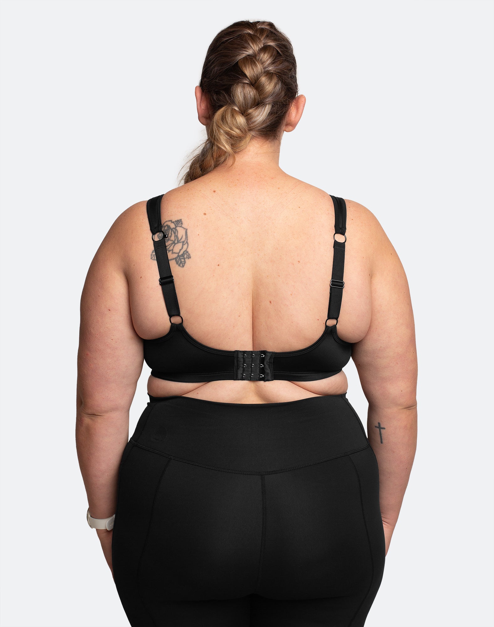 back view of a wireless sports bra for E cup, F cup and G cup