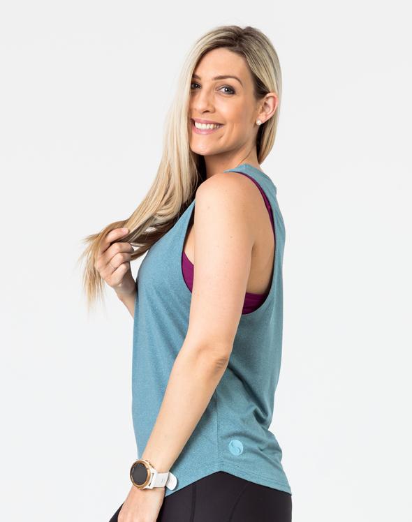 active mum wearing a willow breastfeeding top Awaken tank side view