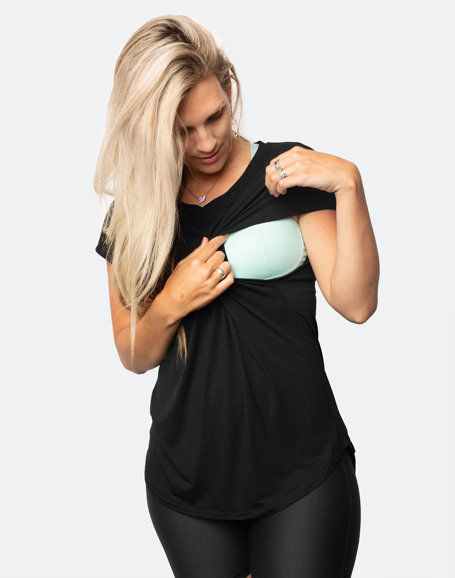 front view of mum showing nursing function of relaxed tee